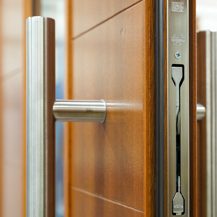 6 front door designs to make your Wolverhampton home stand out from the crowd