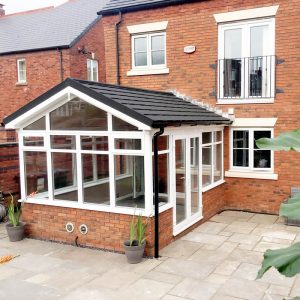 6 top reasons why you should add a new roof on an old conservatory