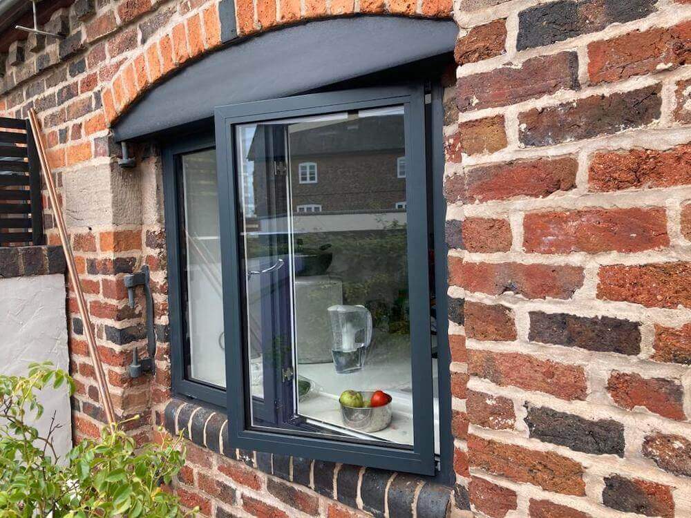 Black aluminium
