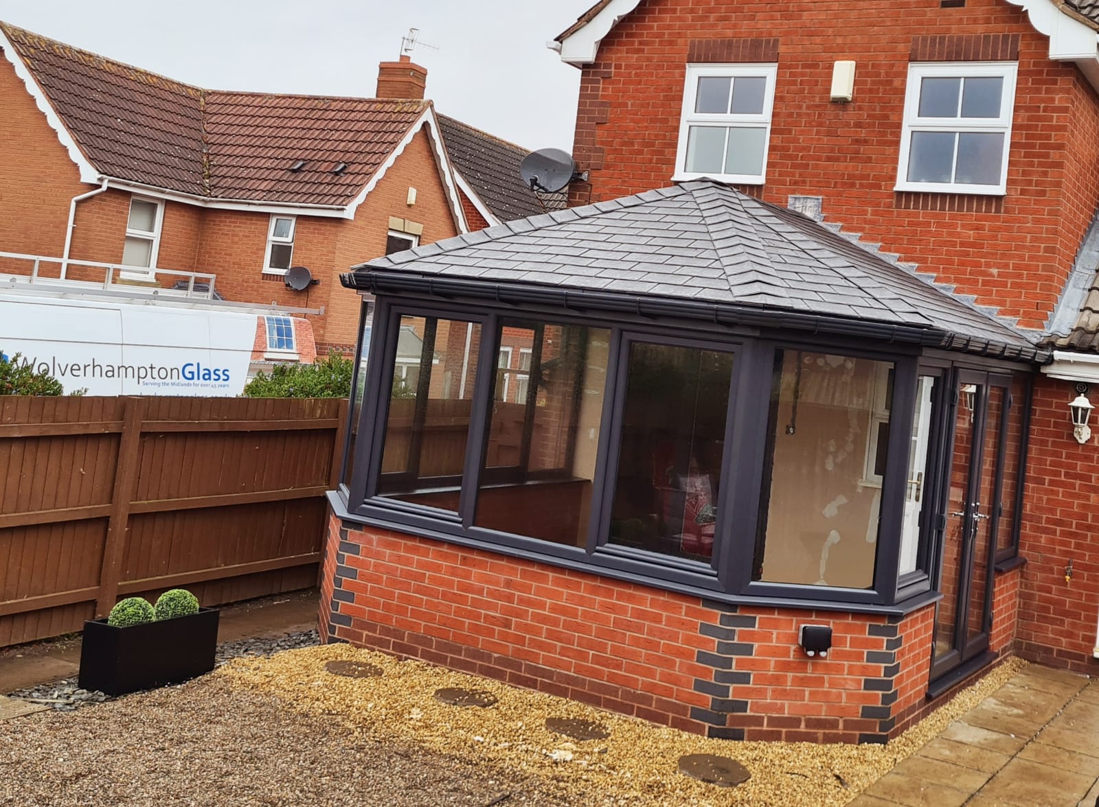 Mr Duncan and Mr Timmins – Two brand new anthracite grey conservatories