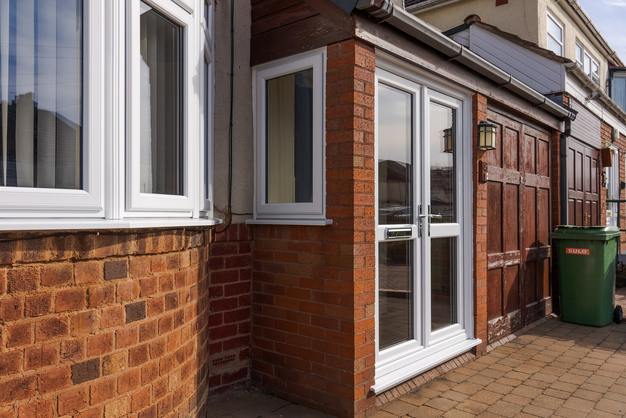 Mr Trainer – uPVC wood effect windows and doors